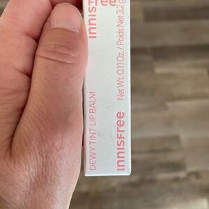 NEW Innisfree Dewy Tint Lip Balm